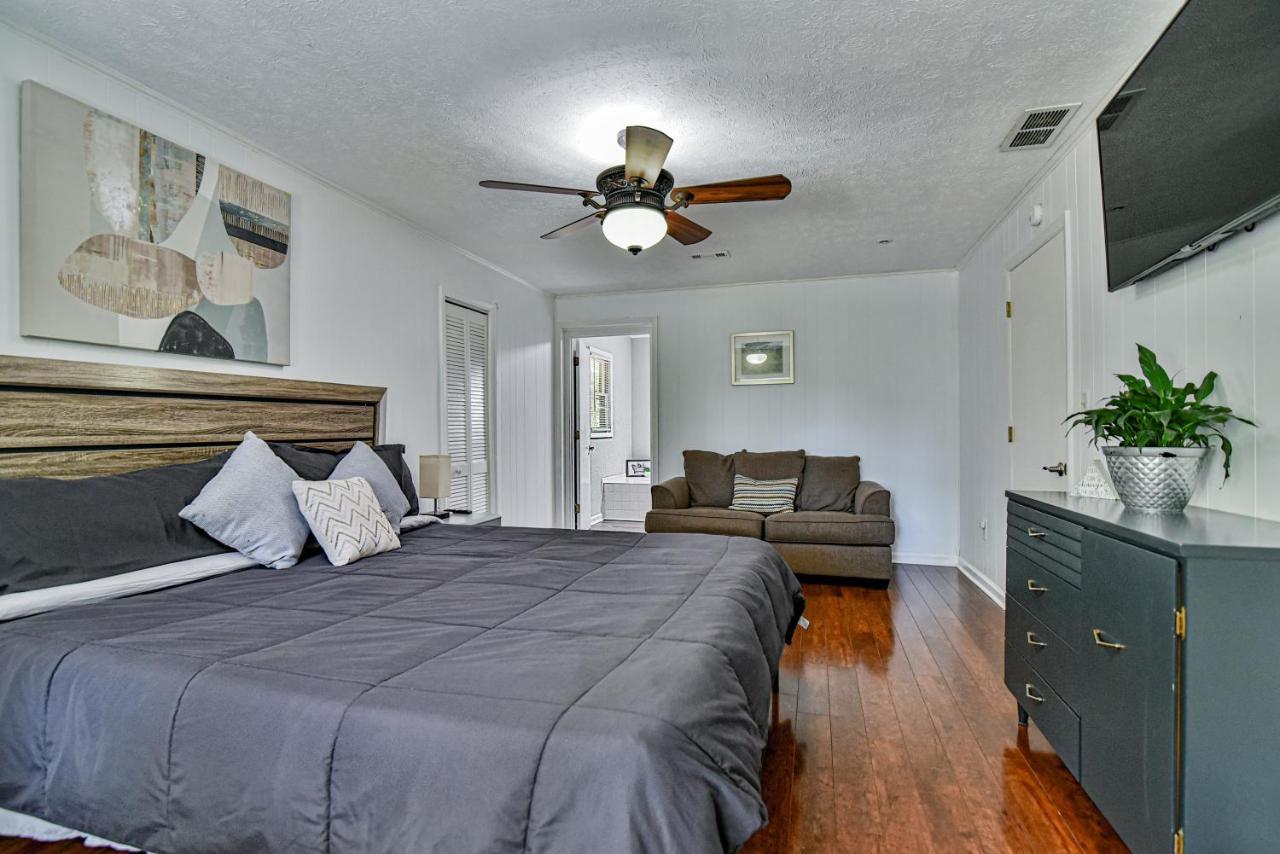 South Asheville Home With Hot Tub Just 11 Miles To Downtown Zewnętrze zdjęcie