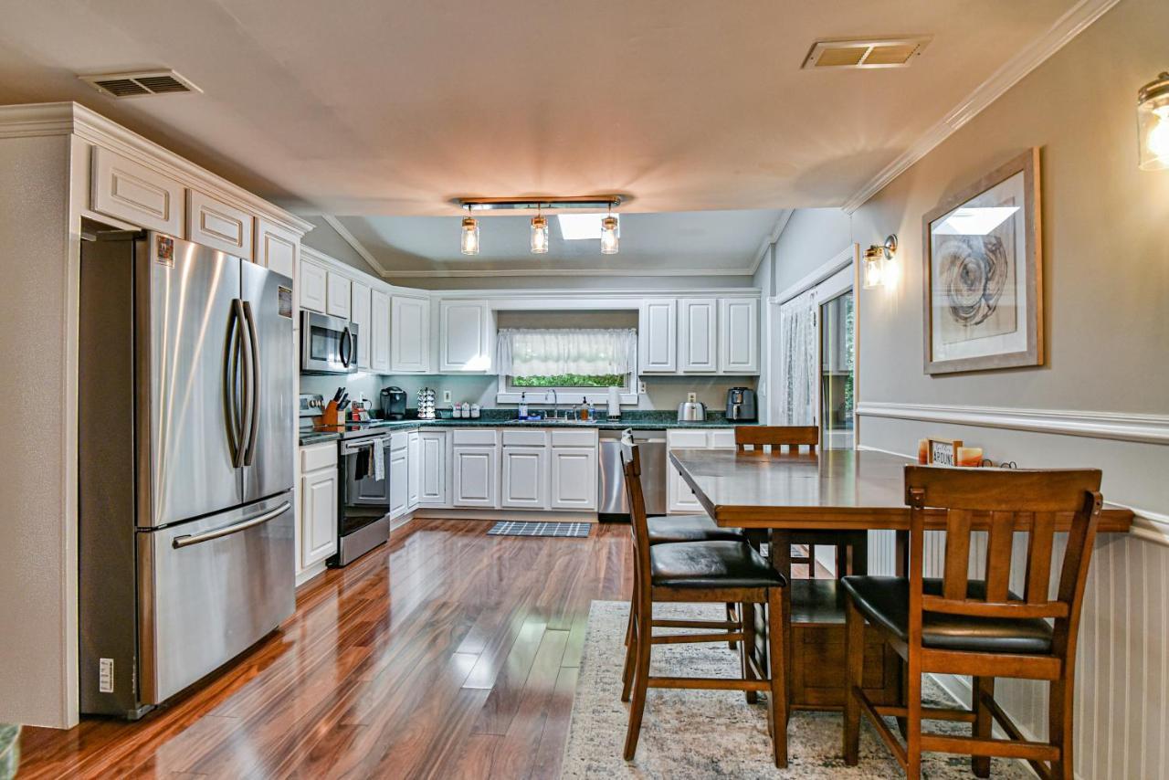 South Asheville Home With Hot Tub Just 11 Miles To Downtown Zewnętrze zdjęcie