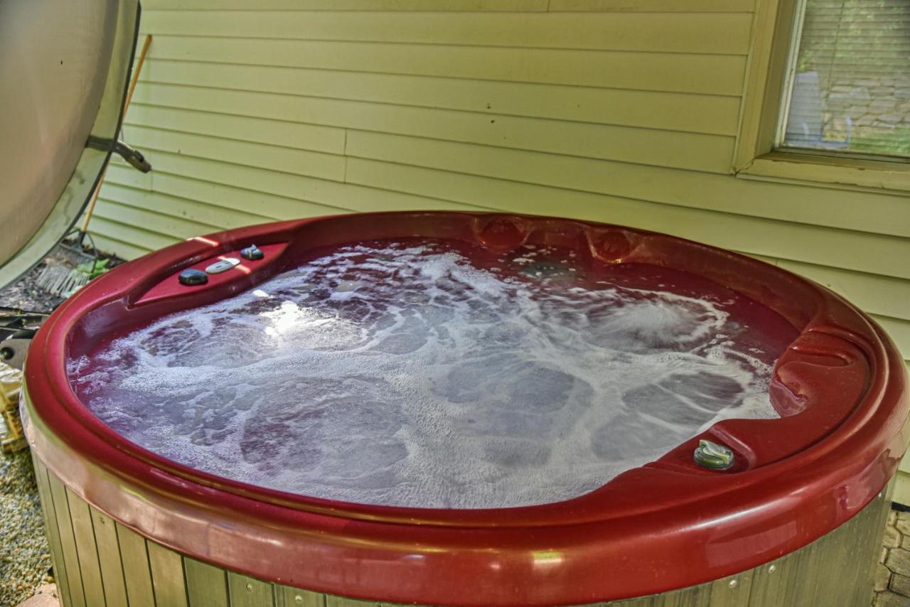 South Asheville Home With Hot Tub Just 11 Miles To Downtown Zewnętrze zdjęcie
